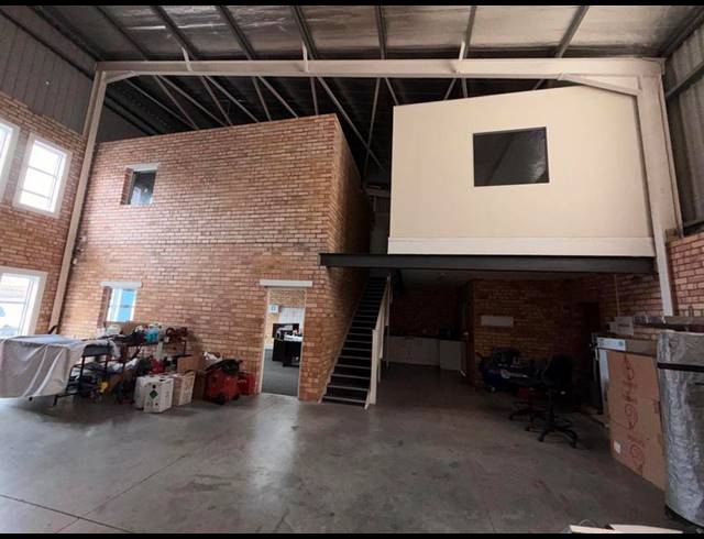 BUSINESS PROPERTY TO RENT IN NEWTON PARK